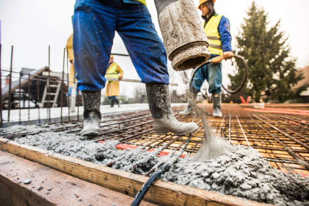 Best Concrete Contractor Near Me  in Bellwood, IL